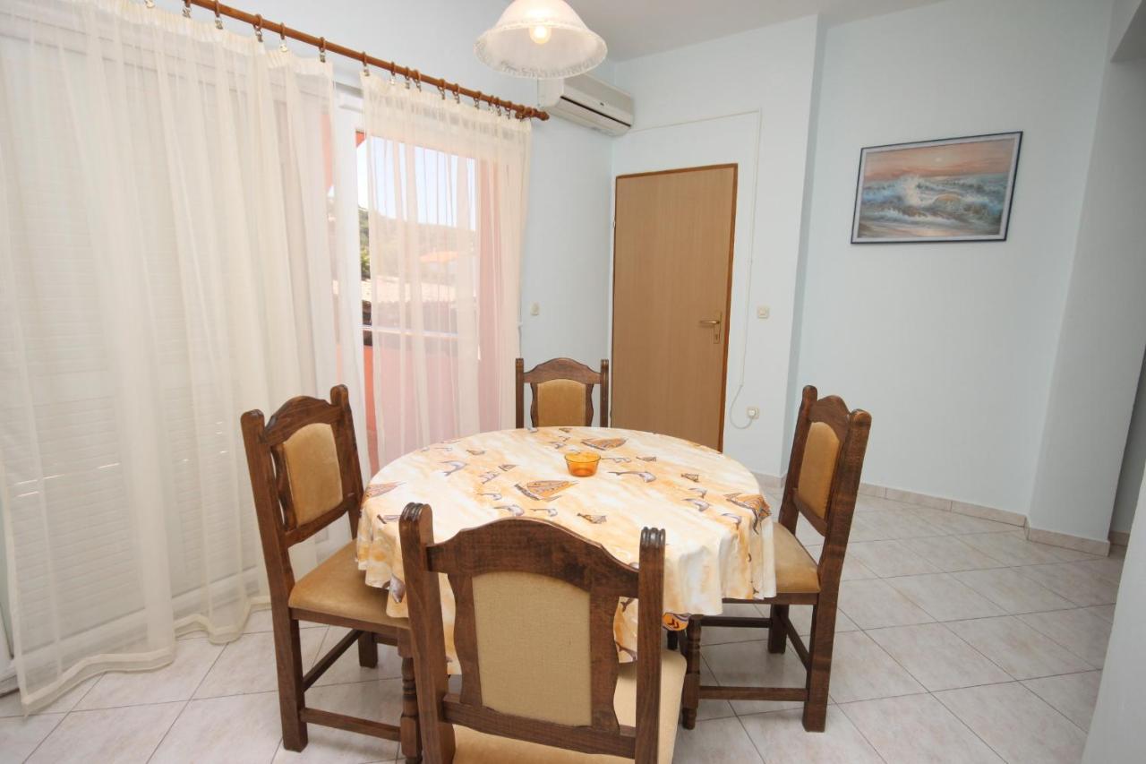 Apartments With A Parking Space Tkon, Pasman - 6216 ภายนอก รูปภาพ