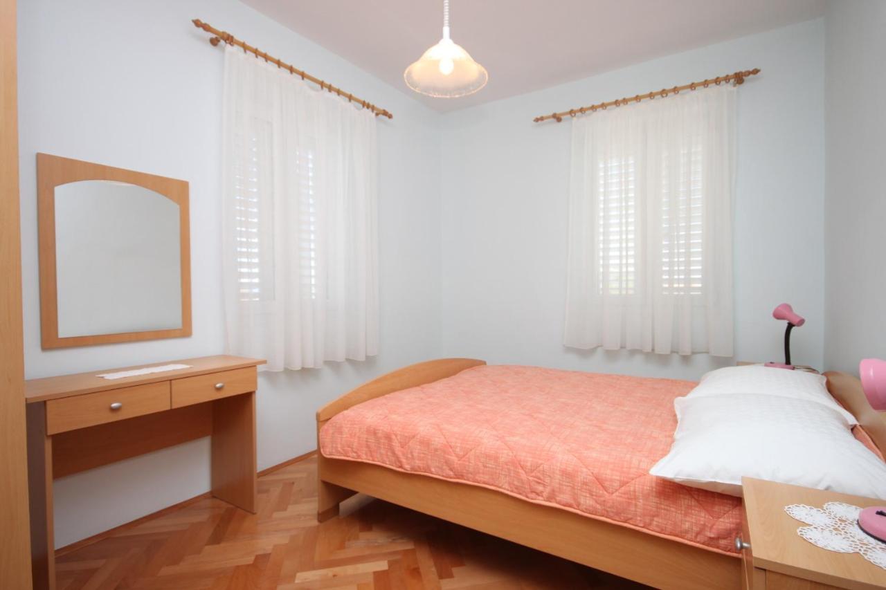 Apartments With A Parking Space Tkon, Pasman - 6216 ภายนอก รูปภาพ